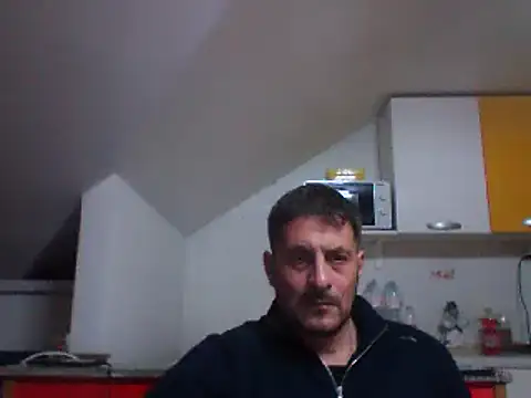 Snapshot of colosone chatting on March 14, 2025, 7:12 pm colosone online show from March 14, 2025, 7:12 pm