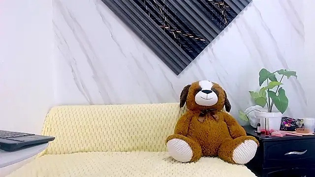 Candy Smile  online show from January 9, 2026, 11:50 am