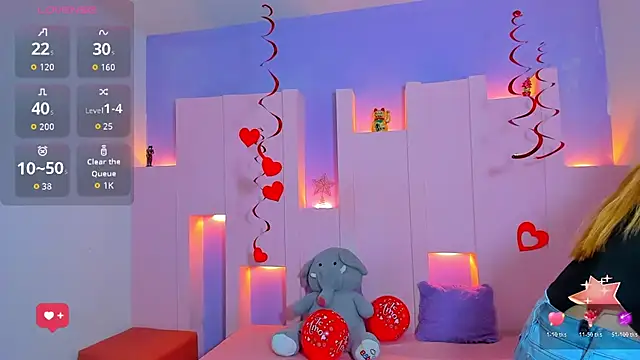 Snapshot of emilywilliis chatting on February 17, 2026, 12:13 pm emilywilliis online show from February 17, 2026, 12:13 pm