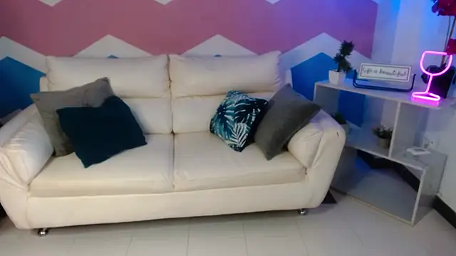 Snapshot of elena_milf1 chatting on January 11, 2026, 4:36 pm elena milf1 online show from January 11, 2026, 4:36 pm