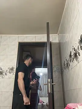 lenahhh online show from April 5, 2026, 7:09 pm