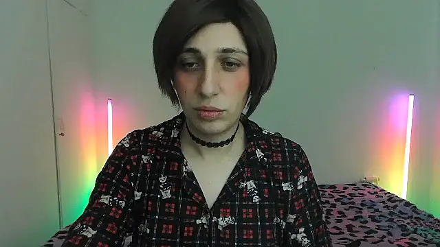 HoneyValentine online show from February 19, 2026, 8:06 pm