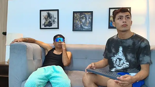 AVENGER BOYS2026 online show from January 9, 2026, 1:23 am