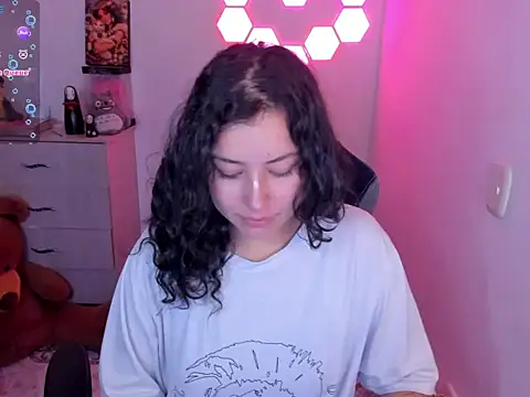 emillyaqua online show from March 20, 2026, 10:22 pm