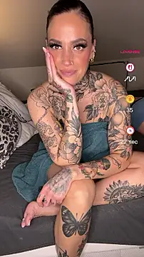 Snapshot of venustattoue chatting on March 24, 2026, 9:48 pm venustattoue online show from March 24, 2026, 9:48 pm