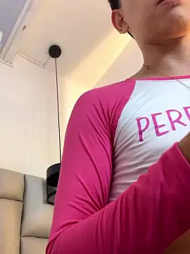 Snapshot of Iamcami_ chatting on February 27, 2026, 7:24 pm Iamcami online show from February 27, 2026, 7:24 pm