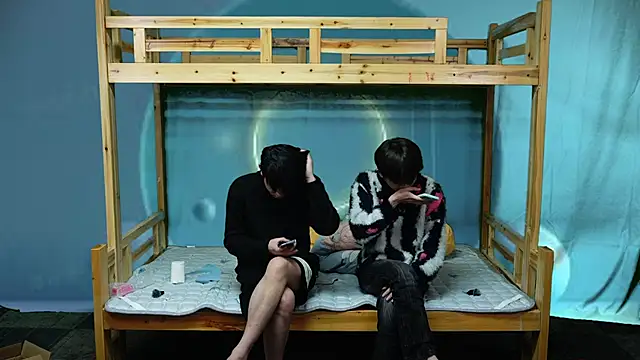 Snapshot of shuai-shuai-22 chatting on January 14, 2026, 12:47 am shuai-shuai-22 online show from January 14, 2026, 12:47 am