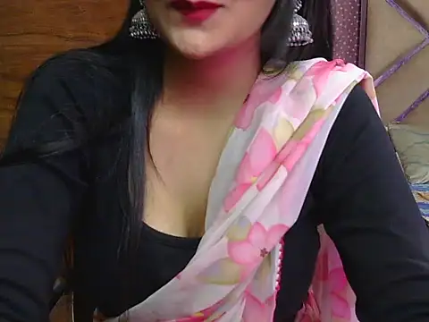 sweet riyaaa online show from June 17, 2026, 6:46 am