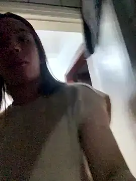 Snapshot of ofjuliaa chatting on January 16, 2026, 4:16 am ofjuliaa online show from January 16, 2026, 4:16 am