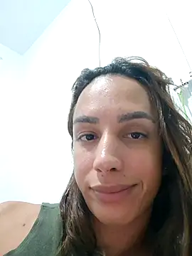 Snapshot of ofjuliaa chatting on February 13, 2026, 1:16 am ofjuliaa online show from February 13, 2026, 1:16 am