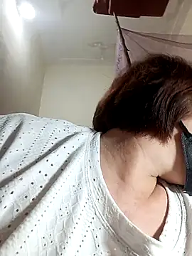 Lyna sexy24 online show from March 25, 2026, 7:13 pm