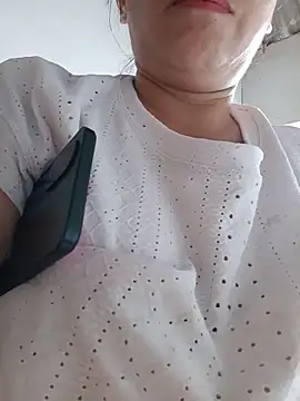 Lyna sexy24 online show from May 22, 2026, 10:35 am