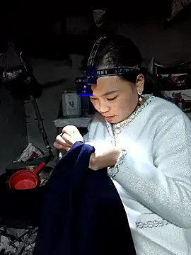 pinkky1 online show from January 8, 2026, 2:23 pm