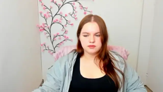 Snapshot of Kitty_Mia_Kitty chatting on February 1, 2026, 7:39 am Kitty Mia Kitty online show from February 1, 2026, 7:39 am