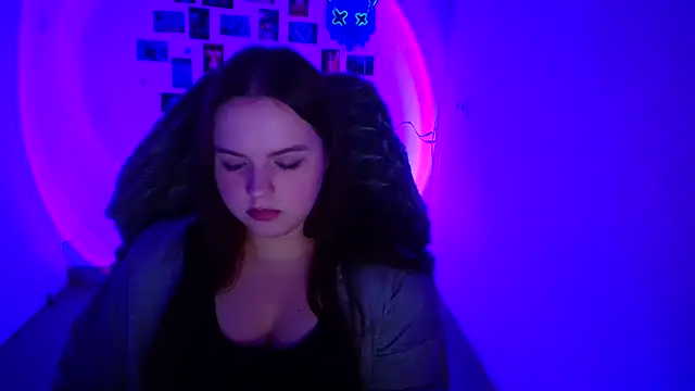 Snapshot of Kitty_Mia_Kitty chatting on February 16, 2026, 6:34 am Kitty Mia Kitty online show from February 16, 2026, 6:34 am