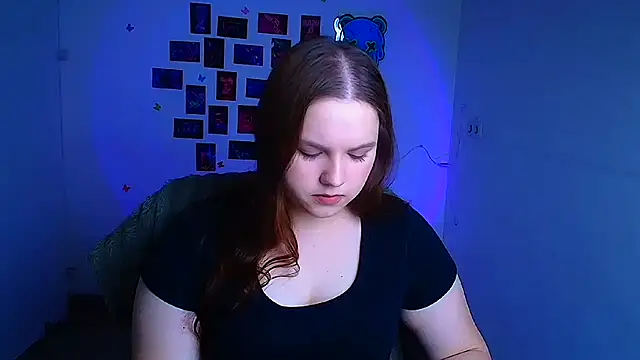 Snapshot of Kitty_Mia_Kitty chatting on March 4, 2026, 6:21 am Kitty Mia Kitty online show from March 4, 2026, 6:21 am