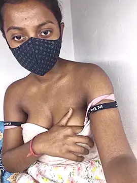 Royal-girl78 online show from February 27, 2026, 6:52 pm