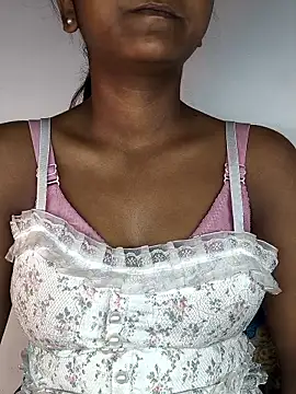 Royal-girl78 online show from January 13, 2026, 4:22 pm