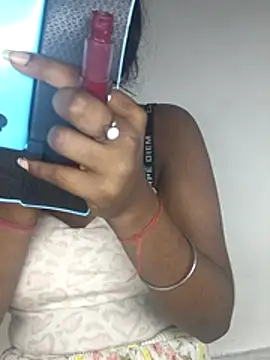 Royal-girl78 online show from February 17, 2026, 3:53 pm