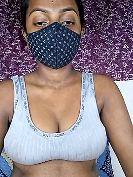 Royal-girl78 online show from February 5, 2026, 4:58 pm