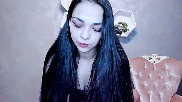 Snapshot of EvaShy99 chatting on February 17, 2026, 9:23 pm EvaShy99 online show from February 17, 2026, 9:23 pm