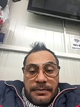 julian-112 online show from February 20, 2026, 2:19 pm