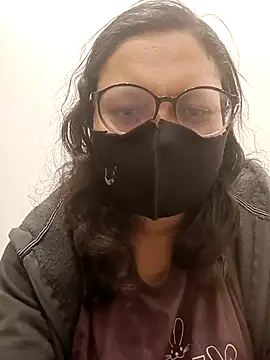 piryasharma005 online show from January 6, 2026, 4:55 pm