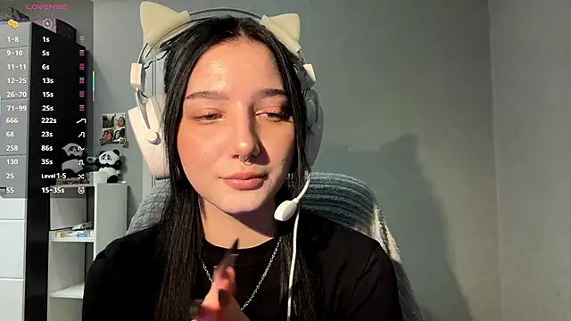 Snapshot of TomiRodenberg chatting on January 12, 2026, 1:40 pm TomiRodenberg online show from January 12, 2026, 1:40 pm