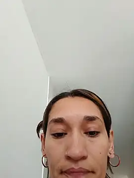 Snapshot of EcoDePiel chatting on March 11, 2026, 3:39 pm EcoDePiel online show from March 11, 2026, 3:39 pm