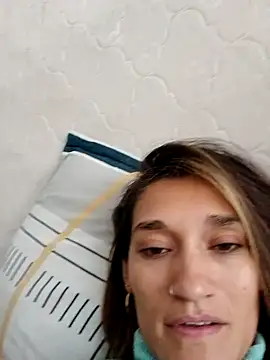 Snapshot of EcoDePiel chatting on April 6, 2026, 2:40 pm EcoDePiel online show from April 6, 2026, 2:40 pm