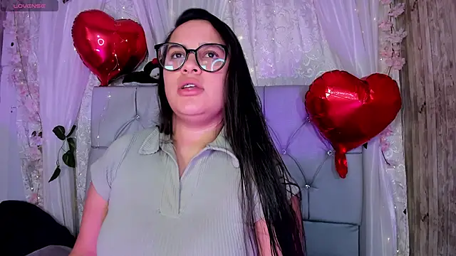 Snapshot of Victoria_Poncce1 chatting on February 17, 2026, 11:29 am Victoria Poncce1 online show from February 17, 2026, 11:29 am