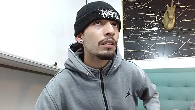 Snapshot of Juan-Jose69 chatting on January 11, 2026, 3:35 am Juan-Jose69 online show from January 11, 2026, 3:35 am