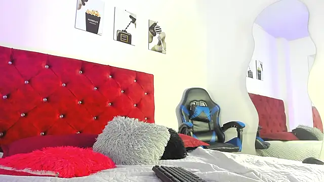 Liamsubtle01 online show from May 22, 2026, 11:19 am