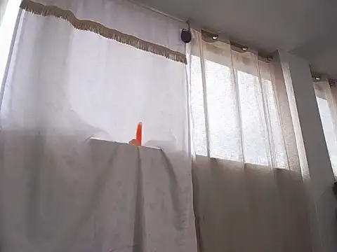 thomson maxxi online show from February 26, 2026, 9:15 pm