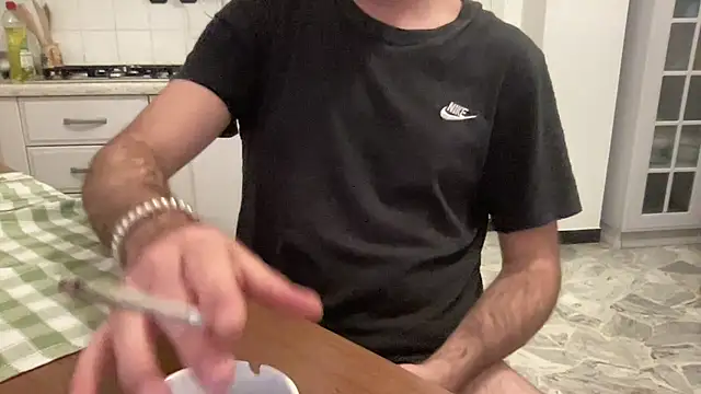 Al0neB0y01 online show from January 7, 2026, 9:09 pm