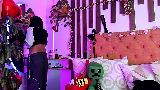 MeowMota  online show from February 20, 2026, 6:21 pm