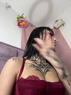 Snapshot of dulce-katt chatting on March 18, 2026, 3:20 am dulce-katt online show from March 18, 2026, 3:20 am