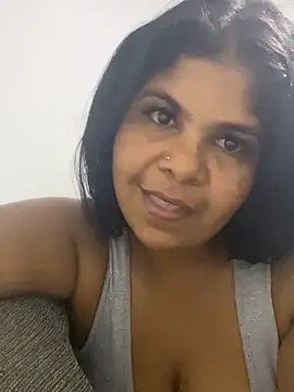 QueenLatinaMistress online show from April 9, 2026, 3:08 am