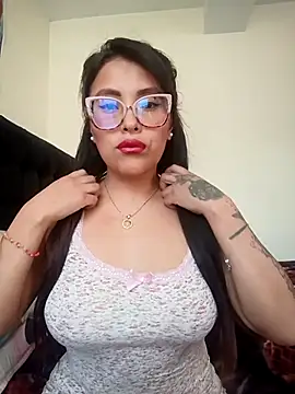 NaYa 90 online show from January 6, 2026, 8:02 pm