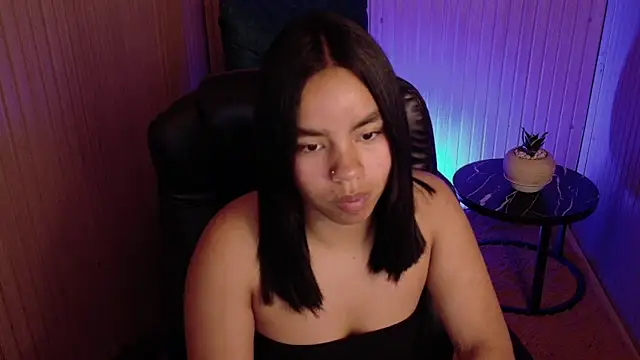 SofiaMante  online show from March 9, 2026, 8:56 pm