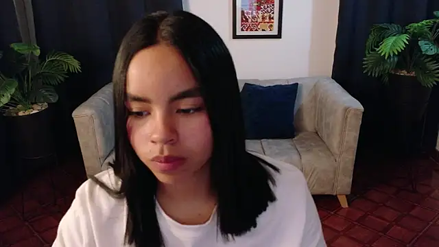 SofiaMante  online show from March 5, 2026, 10:16 pm