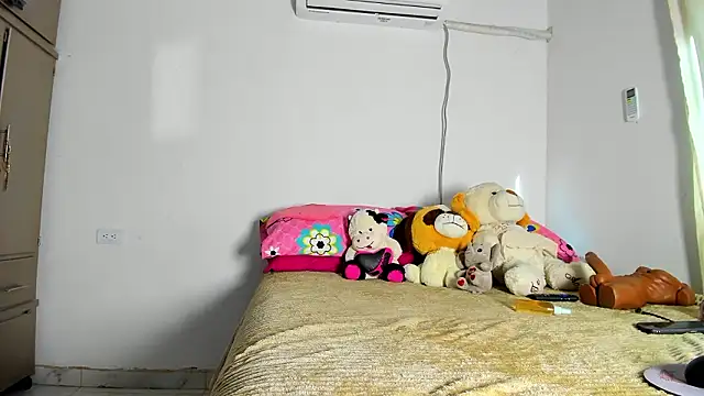 vennuss19 online show from February 10, 2026, 9:14 pm