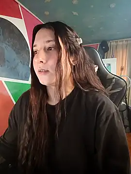 Snapshot of Mysticdooll69 chatting on April 14, 2026, 4:23 pm Mysticdooll69 online show from April 14, 2026, 4:23 pm