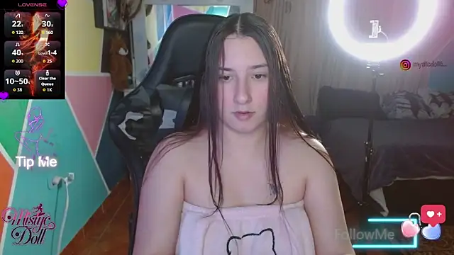 Mysticdooll69 online show from May 13, 2026, 9:11 pm