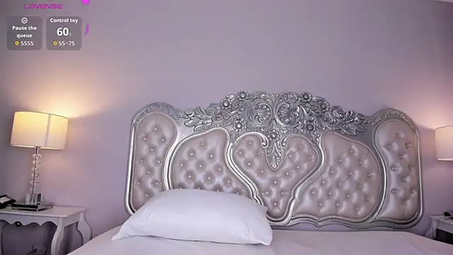 Snapshot of KatheOlson chatting on April 11, 2026, 8:12 pm KatheOlson online show from April 11, 2026, 8:12 pm