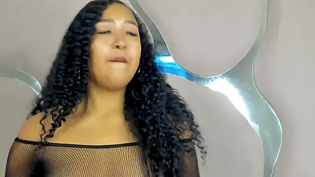 Snapshot of sweetdesireasm chatting on March 16, 2026, 9:06 pm sweetdesireasm online show from March 16, 2026, 9:06 pm