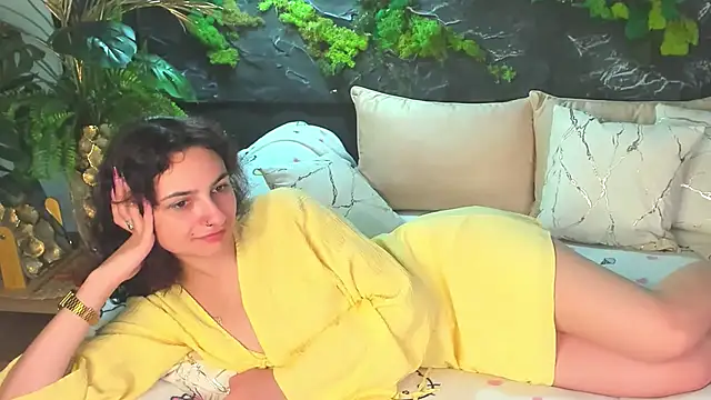 RIANA SI online show from May 19, 2026, 10:39 pm