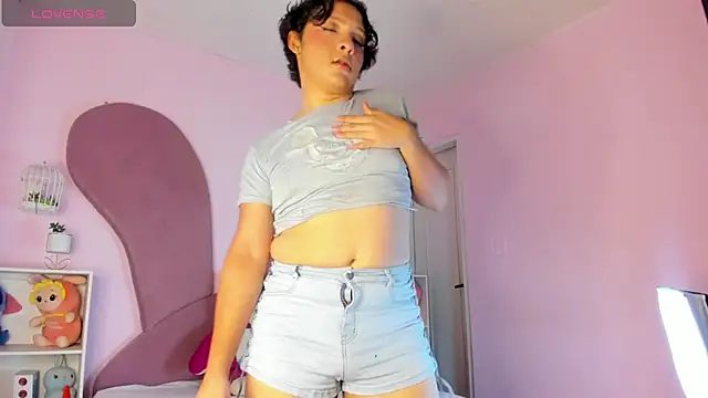 Snapshot of Nicki_Ripperton chatting on February 24, 2026, 12:06 pm Nicki Ripperton online show from February 24, 2026, 12:06 pm