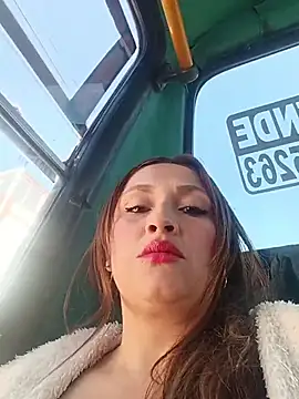 Alejandra N online show from May 9, 2026, 1:58 pm