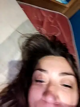 denise2028 online show from April 12, 2026, 2:37 am